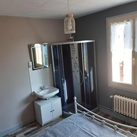 La Des Cht'is Värdshus Vayrac